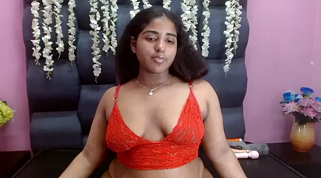 Sofia Hernandez  online show from 1, 3, 2025