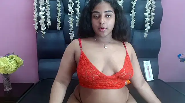 Sofia Hernandez  online show from 22, 2, 2025