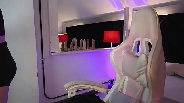 Angela Torres  online show from 24, 3, 2026