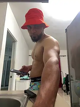 luismanuel 1998 online show from 15, 3, 2026