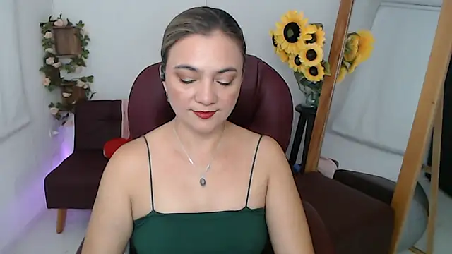 Snapshot of ana_milf chatting on 18, 6, 2026 ana milf online show from 18, 6, 2026