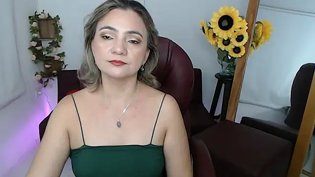 Snapshot of ana_milf chatting on 6, 7, 2026 ana milf online show from 6, 7, 2026