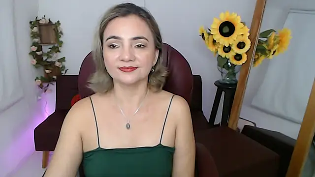 Snapshot of ana_milf chatting on 13, 7, 2026 ana milf online show from 13, 7, 2026