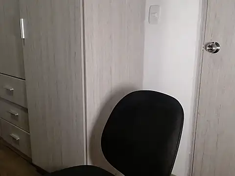 Snapshot of BigDragonBoy chatting on 4, 2, 2026 BigDragonBoy online show from 4, 2, 2026