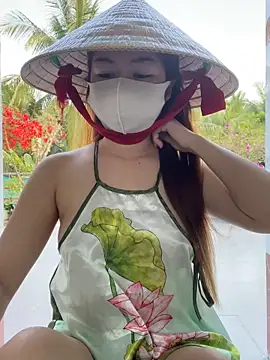 BabyThree  online show from 9, 2, 2026