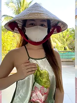 BabyThree  online show from 29, 11, 2025