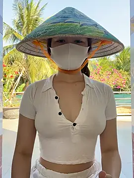 BabyThree  online show from 21, 3, 2026