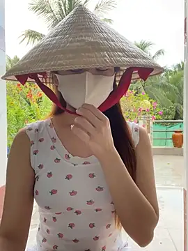 BabyThree  online show from 13, 11, 2025