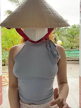 BabyThree  online show from 17, 11, 2025