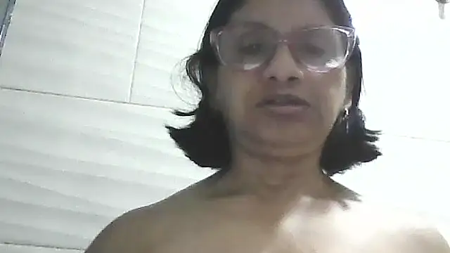 titssmall123 online show from 1, 5, 2026