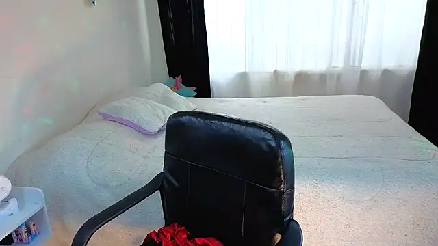 serenna se online show from 21, 10, 2025