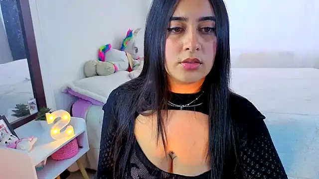 serenna se online show from 9, 9, 2025