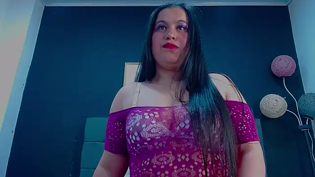 mia xx1 online show from 4, 11, 2025