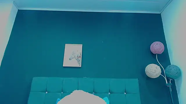 mia xx1 online show from 5, 10, 2025