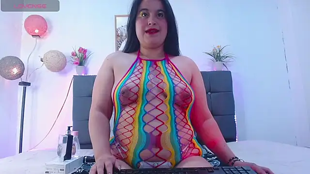 mia xx1 online show from 10, 2, 2026