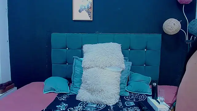 mia xx1 online show from 14, 11, 2025