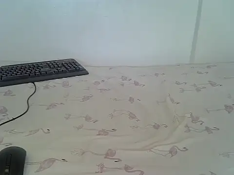 Snapshot of laetitia_ chatting on 1, 7, 2026 laetitia online show from 1, 7, 2026