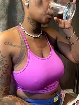 CUMQUEEN-XXX69 online show from 24, 9, 2025