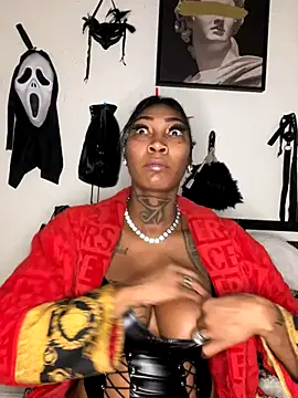 CUMQUEEN-XXX69 online show from 1, 12, 2025