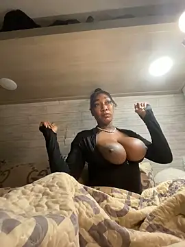 CUMQUEEN-XXX69 online show from 17, 9, 2025