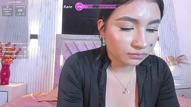 Zayda 1 online show from 4, 11, 2025