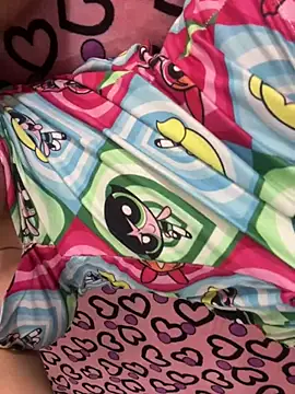 saragill323 online show from 9, 3, 2025