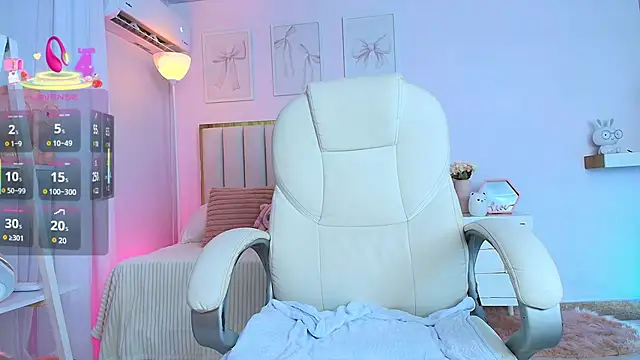 Cristall Bunny online show from 22, 3, 2025