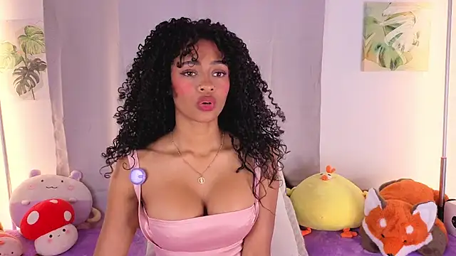 Snapshot of Heily_Fox chatting on 17, 5, 2026 Heily Fox online show from 17, 5, 2026