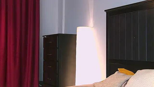 Yanira Muslim online show from 19, 9, 2025