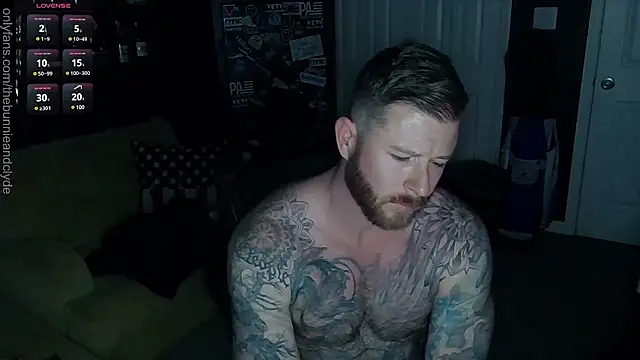 chillinthemosttt online show from 3, 2, 2025