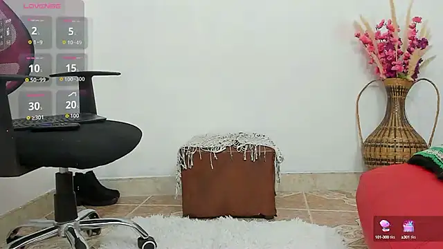 Latin Mature975 online show from 19, 9, 2025