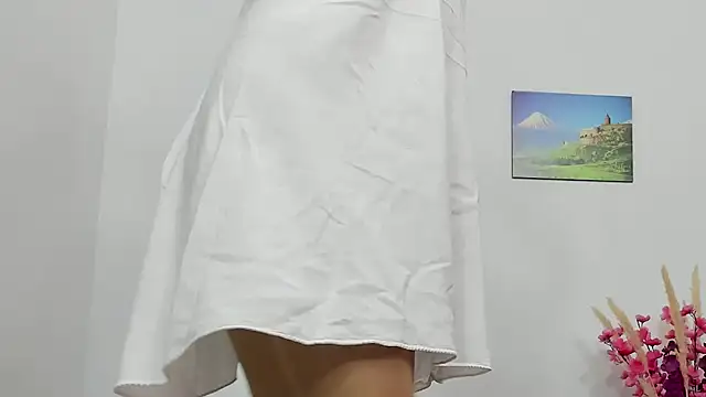 Latin Mature975 online show from 22, 10, 2025