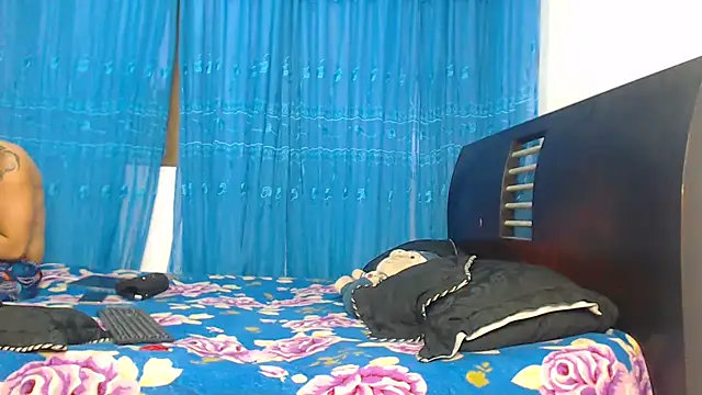 Hot Sharks  online show from 25, 9, 2025