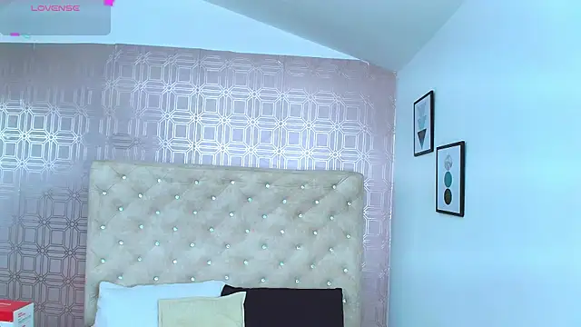 Snapshot of Sara_Desire chatting on 7, 3, 2025 Sara Desire online show from 7, 3, 2025