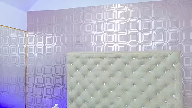 Snapshot of Sara_Desire chatting on 20, 9, 2025 Sara Desire online show from 20, 9, 2025