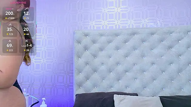 Snapshot of Sara_Desire chatting on 27, 9, 2025 Sara Desire online show from 27, 9, 2025