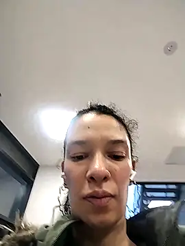 rebekka simpson online show from 4, 3, 2025