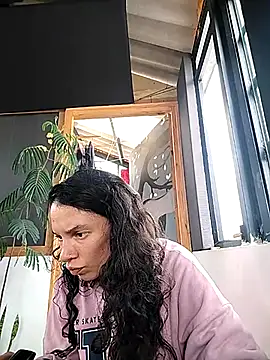 rebekka simpson online show from 6, 3, 2025