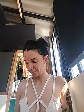 rebekka simpson online show from 24, 5, 2026