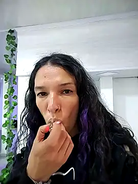 rebekka simpson online show from 21, 12, 2025