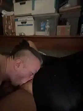 allissonw13 online show from 19, 11, 2025