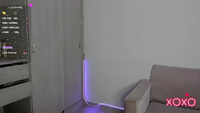 Snapshot of Lilacutte_ chatting on 24, 10, 2025 Lilacutte online show from 24, 10, 2025