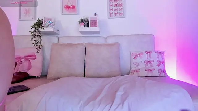 Snapshot of Malka_Burning chatting on 17, 1, 2026 Malka Burning online show from 17, 1, 2026