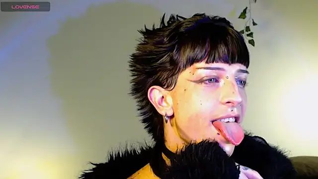 succubot online show from 28, 10, 2025