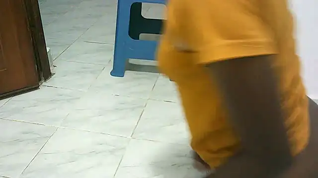 Snapshot of hottgirlval chatting on 10, 9, 2025 hottgirlval online show from 10, 9, 2025