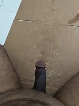 Snapshot of cenyon124 chatting on 25, 11, 2025 cenyon124 online show from 25, 11, 2025