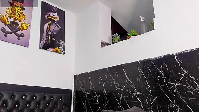 kriixtybrown online show from 7, 4, 2026