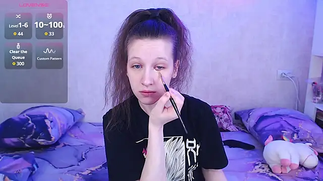 ur kitty   online show from 10, 3, 2026