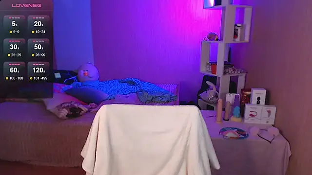 ur kitty   online show from 10, 12, 2024