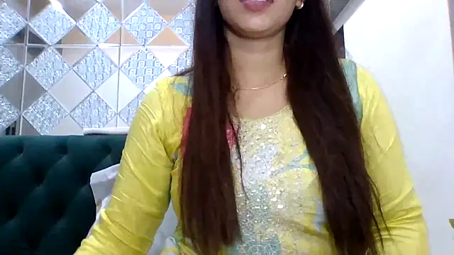 Snapshot of sparkling_queen chatting on 3, 10, 2025 sparkling queen online show from 3, 10, 2025